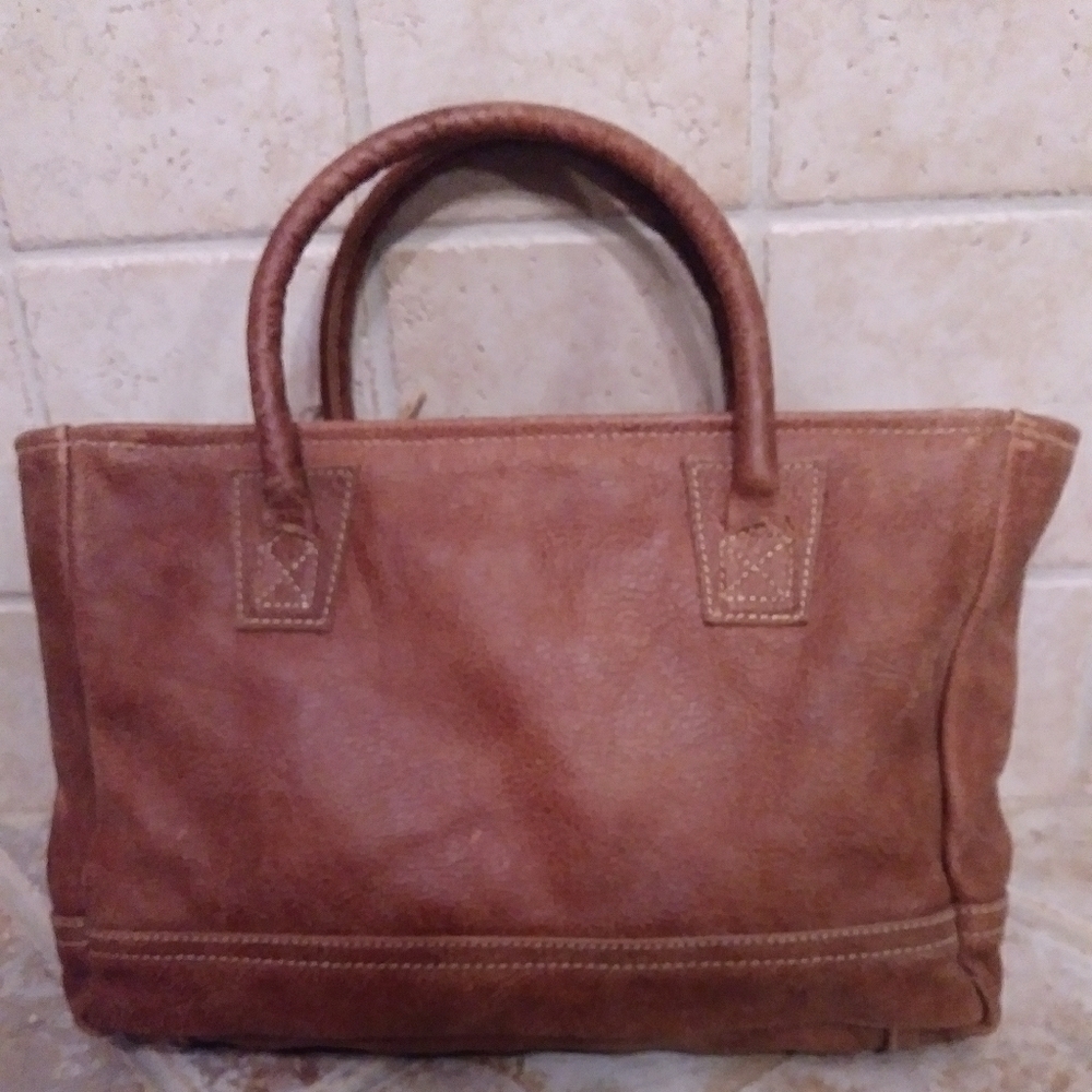 Myra White Stitched Leather Handbag *FINAL PRICE*